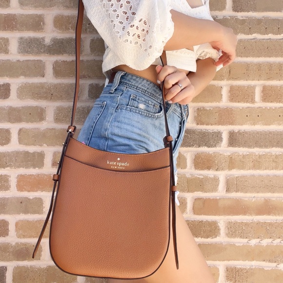 kate spade Handbags - Kate Spade Crossbody